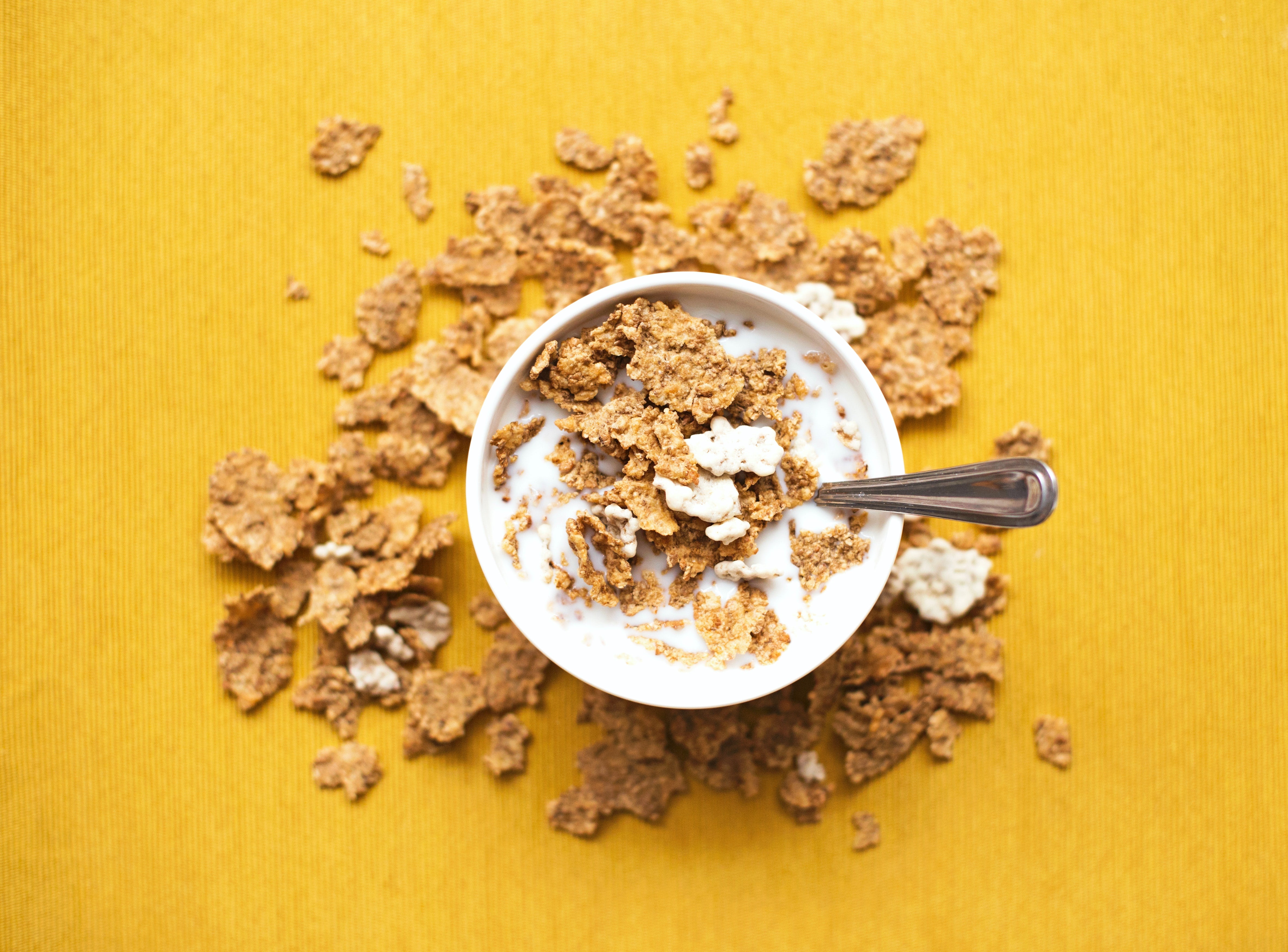 cereal bowl splash breakfast nutrition