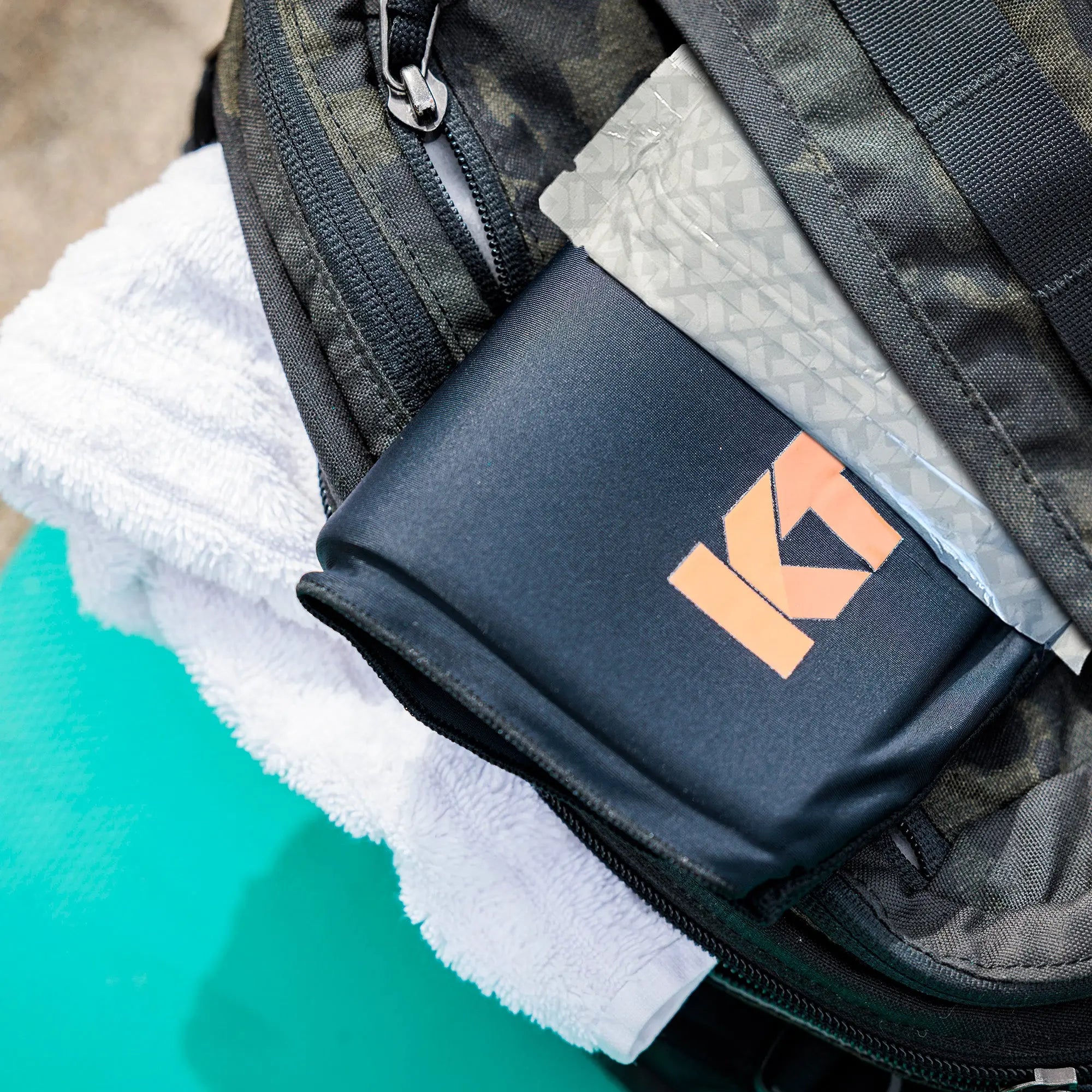 KT Tape KT Recovery Plus Compression Therapy System, Ice/Heat